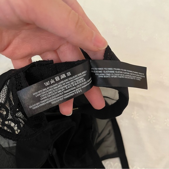 Bluebella Astrid Lace High neck Bralette size Small - Picture 6 of 8